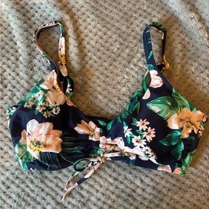 Kona Sol Women’s Bikini Top - Womens Size D/DD (fits like a Large)